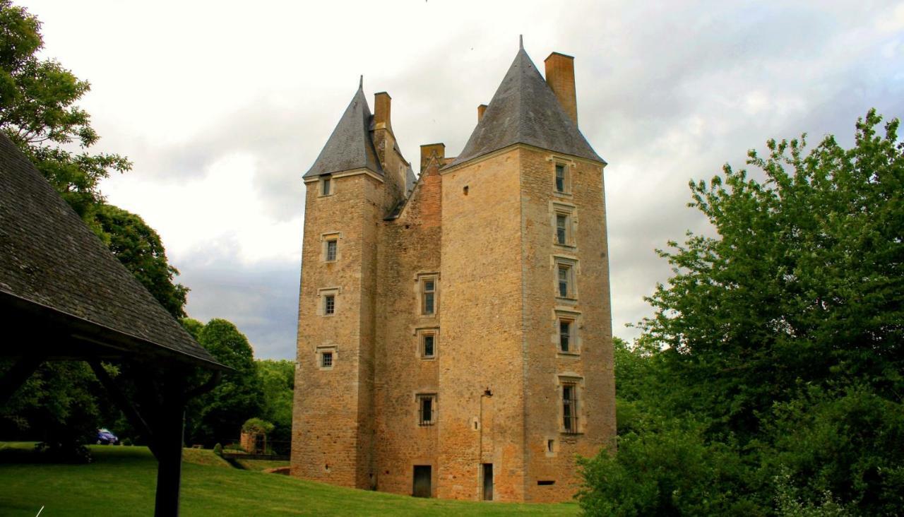 Logis De La Helberdiere Cossé-en-Champagne Exterior photo